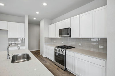 143 Hornet St — photo 5