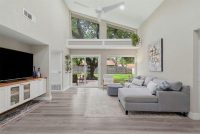 9202 Hunters Trce — photo 5