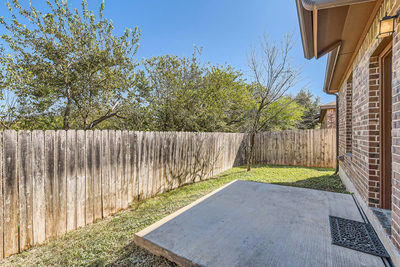 107 Creekside Villa Dr — photo 4