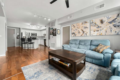 54 Rainey St #609 — photo 2