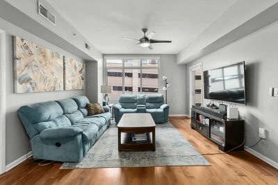 54 Rainey St #609 — photo 3