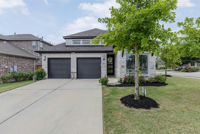 100 Green Knoll Ln — photo 2