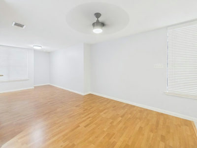 2409 Leon St #201 — photo 2