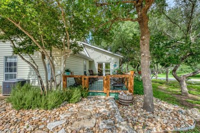1106 N Shorewood Dr — photo 3