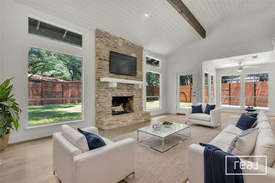 3808 Oak Creek Dr — photo 2