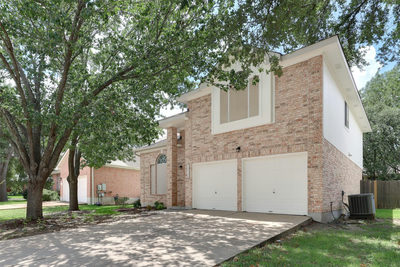 16816 Dorman Dr — photo 2