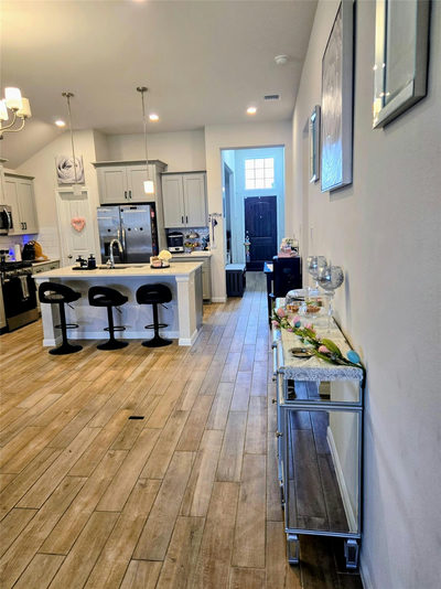 154 Arena Dr — photo 2