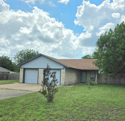 15208 Spring Hill Ln — photo 4