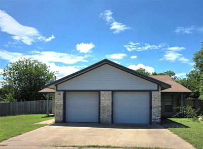 15208 Spring Hill Ln — photo 3