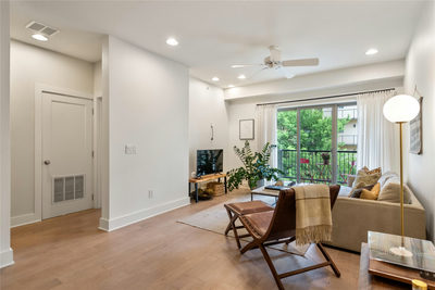 908 NUECES St #37 — photo 2