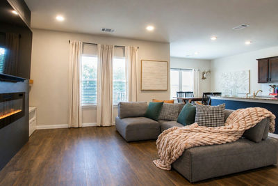 484 Spider Lily Dr — photo 5