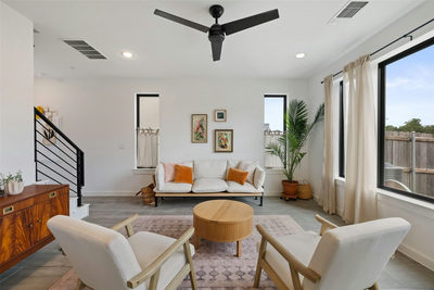 6409 Berkman Dr #6 — photo 4
