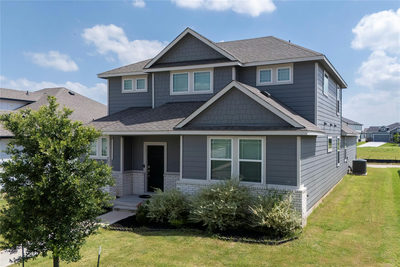 221 Banff Dr — photo 2