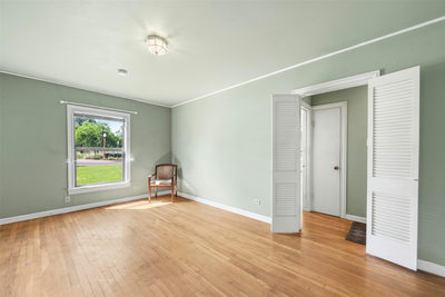 107 W Holland St — photo 5