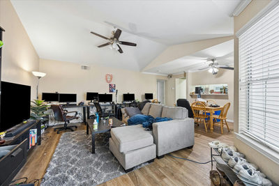 501 W 26th St #306 — photo 3