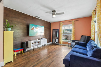 606 E Pecan St — photo 5