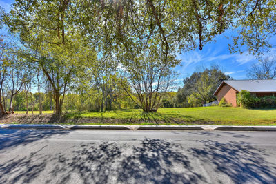 210 E Morrow St — photo 4