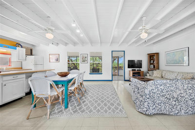 1131 Edgewater Dr — photo 4