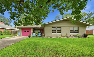 807 Campbell St — photo 2