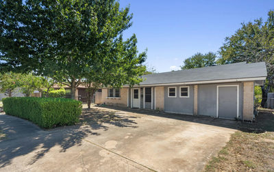 5111 Meadow Creek Dr — photo 2