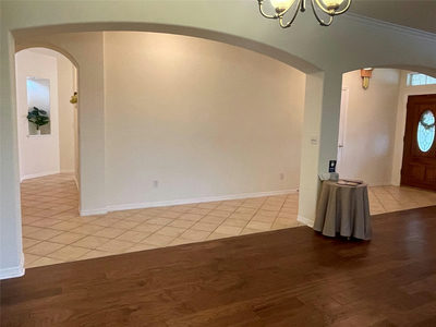 120 Brazos Dr — photo 4