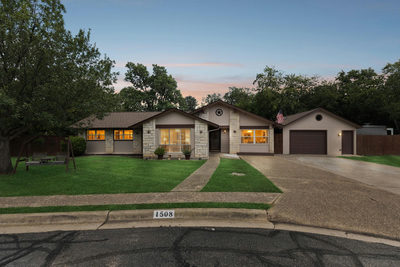 1508 Glen Burnie Dr — photo 2