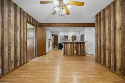 914 Plum St — photo 3