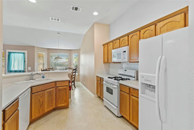 5802 Vasey Blvd — photo 4