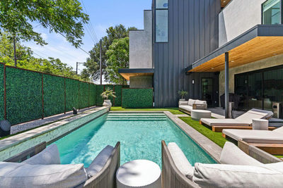 1304 Comal St — photo 4