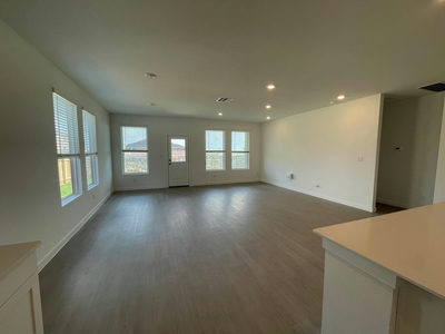 401 Sormonne Loop — photo 2