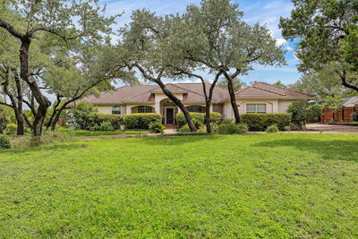 9608 Streamside Dr — photo 3