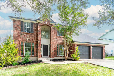 1702 Hillcrest Dr — photo 3