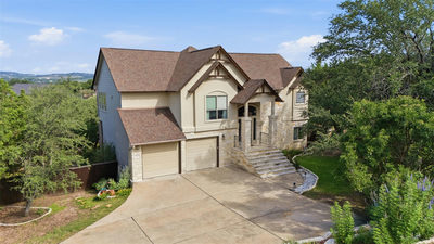 700 Augusta Cir N — photo 2