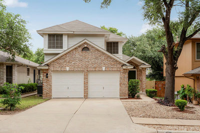 208 Natali St — photo 2