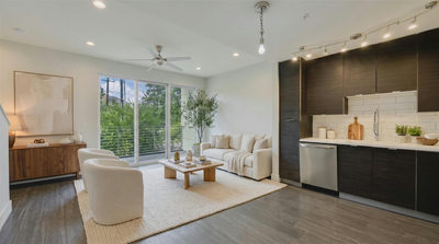 604 N Bluff Dr #136 — photo 2