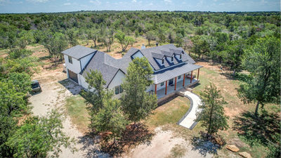 142 Anderson Dr — photo 3