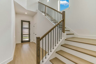 941 Teeler Ln — photo 2