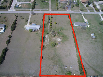 414 Lion Dr — photo 2