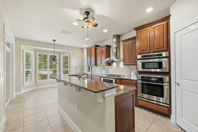 207 Breezeway Ln — photo 2
