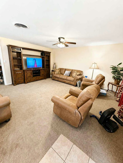 650 W Vaughan St — photo 4