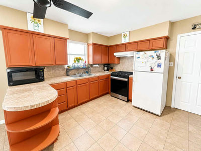 650 W Vaughan St — photo 2