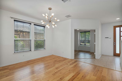 607 Yosemite Trl — photo 5