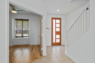 607 Yosemite Trl — photo 4