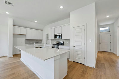 204 Melrose St — photo 5