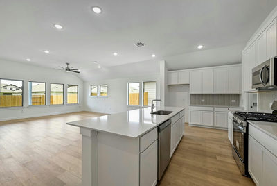 204 Melrose St — photo 4