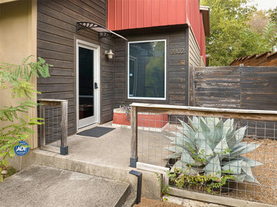 2302 E 9th St — photo 2