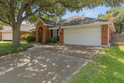 9005 Marthas Dr — photo 2