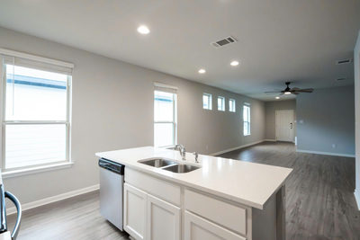 208 Kellys Heroes Way — photo 3