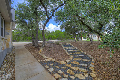562 Toye Blvd — photo 5