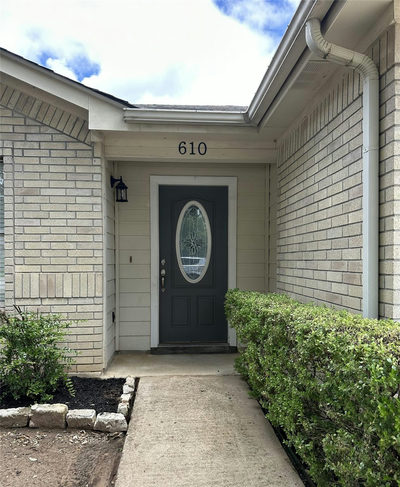 610 Riverway Ln — photo 3